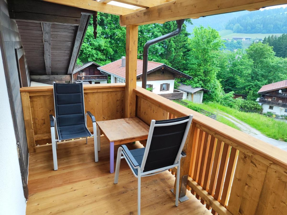 ライト・イム・アルプバッハタール Haus Luziaゲストハウス エクステリア 写真